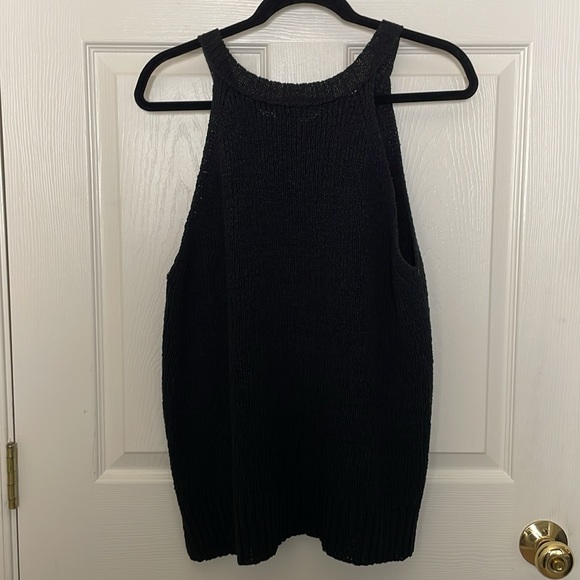 Point Sur: High Neck Sleeveless Sweater - Picture 5 of 11